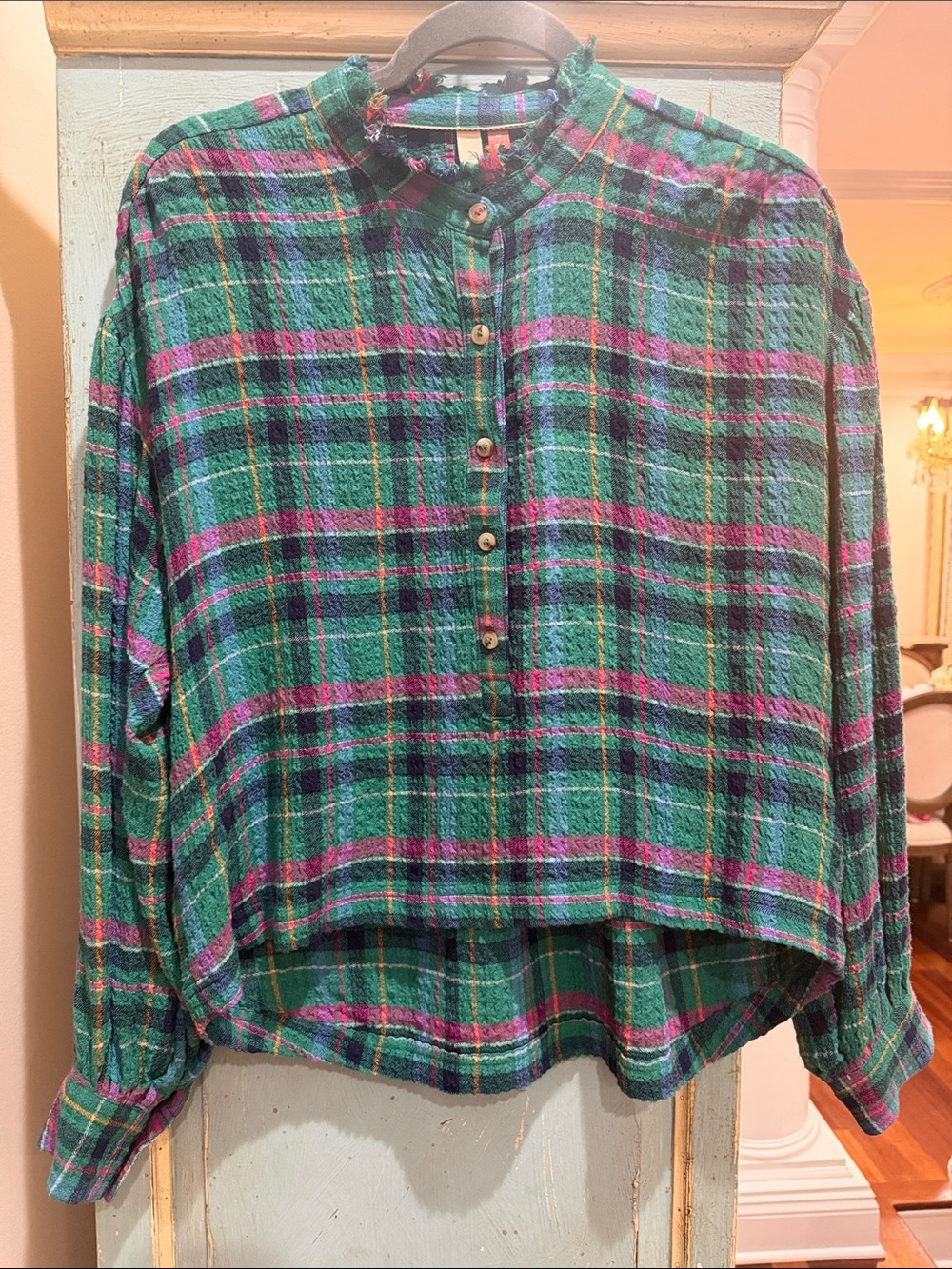 Pilcro Anthropologie Plaid Gauze Henley Top Raw Collar Green Pink XS